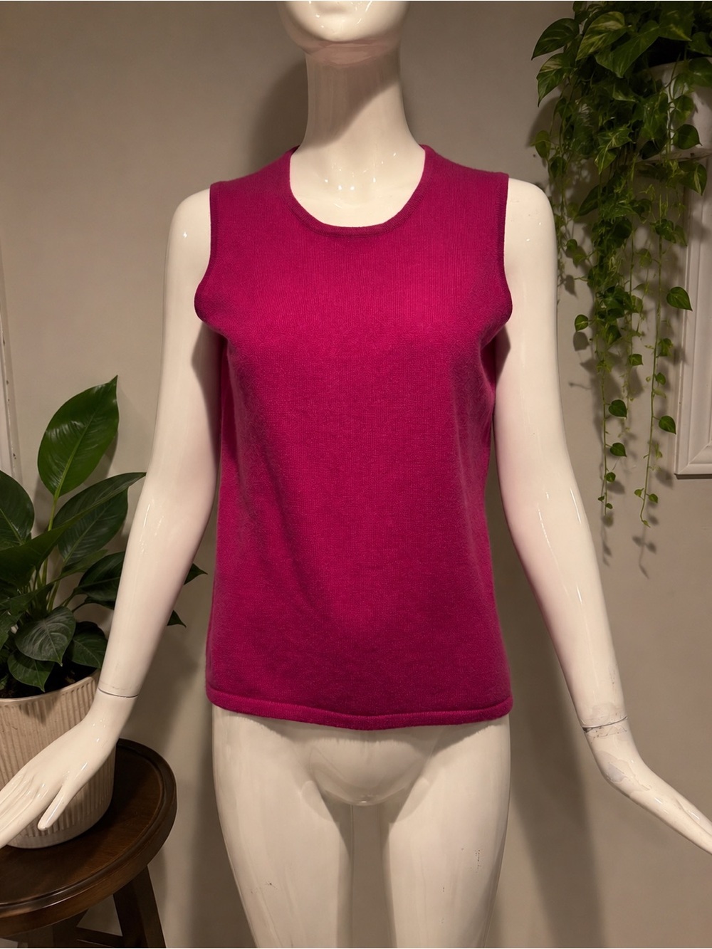 Cashmere Lord & Taylor Sleeveless Sweater Shell Pink Raspberry Knit Top